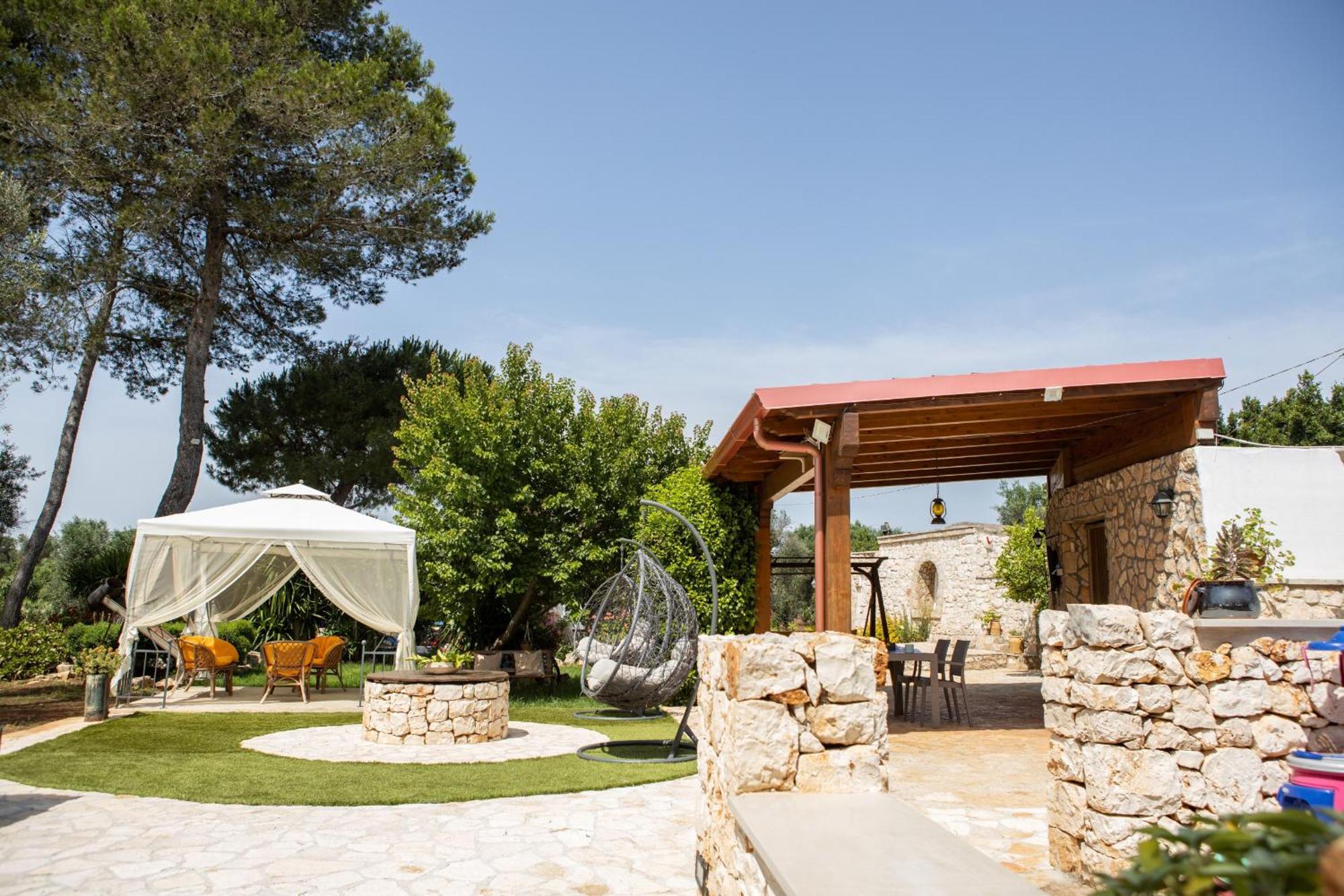 Trullo Nonna Netta Con Piscina Idromassaggio E Area Giochi Villa Ceglie Messapica Dış mekan fotoğraf