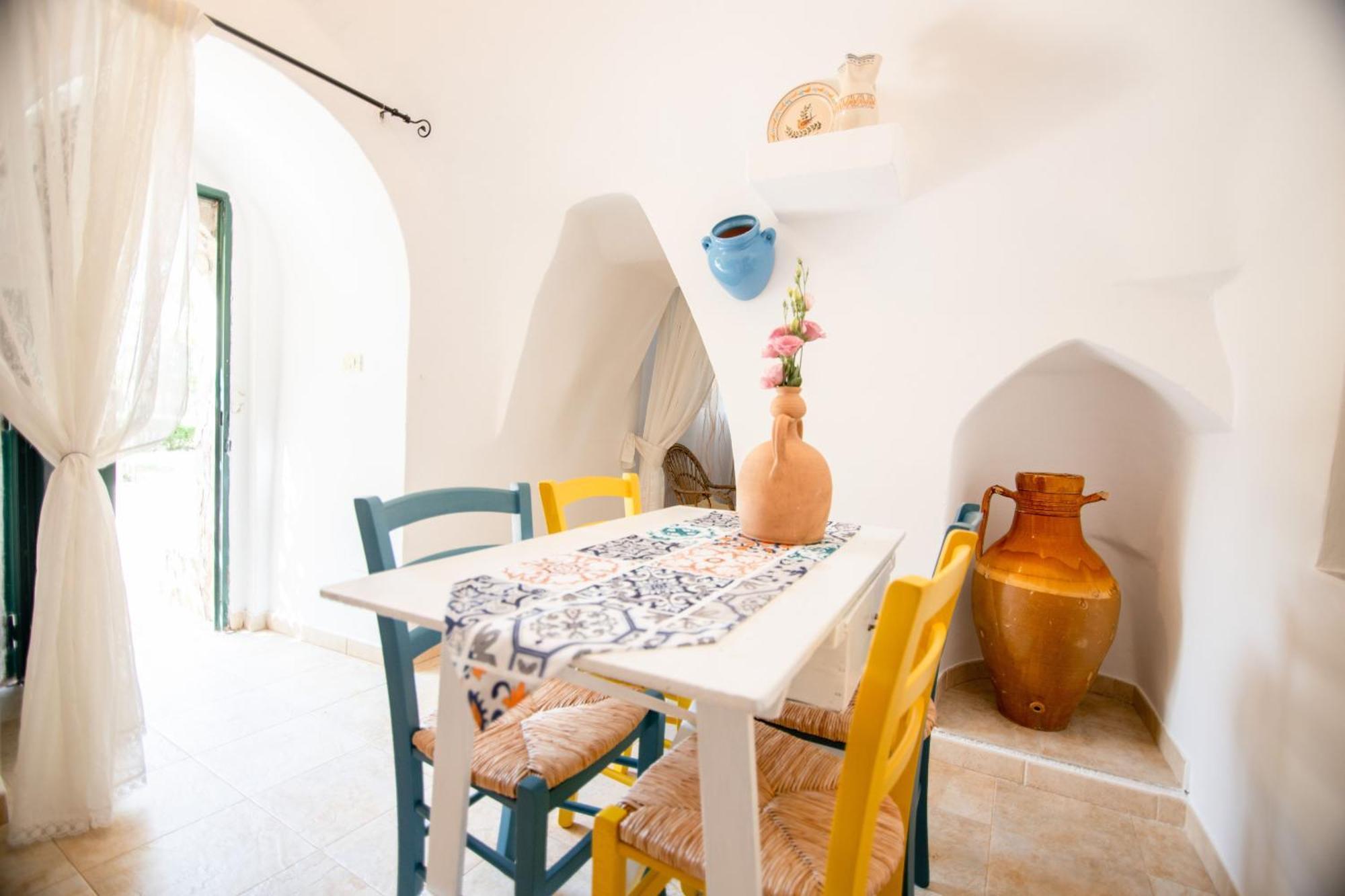 Trullo Nonna Netta Con Piscina Idromassaggio E Area Giochi Villa Ceglie Messapica Dış mekan fotoğraf
