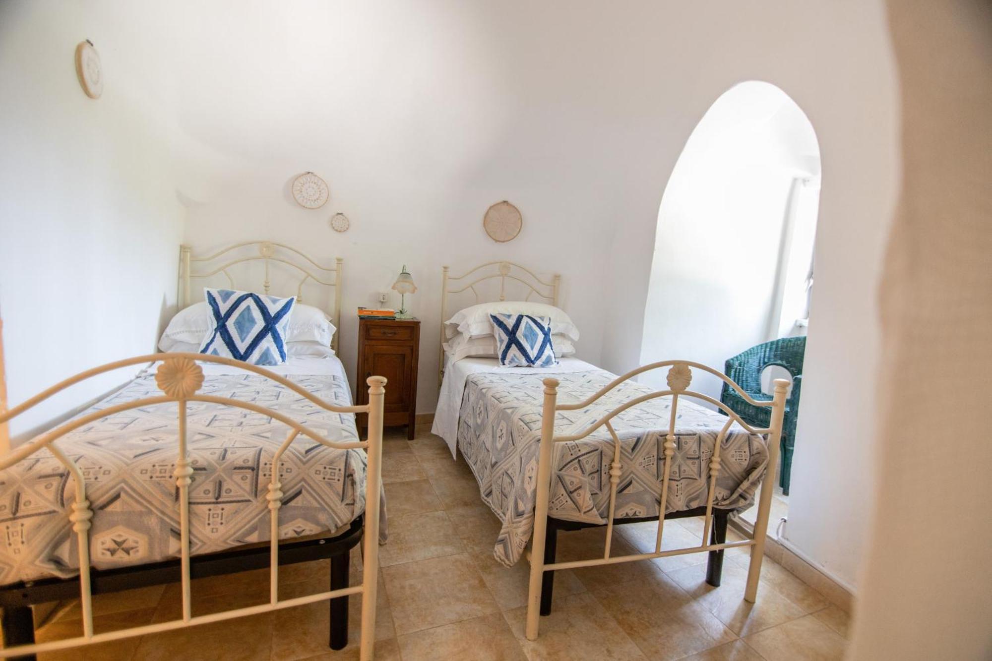 Trullo Nonna Netta Con Piscina Idromassaggio E Area Giochi Villa Ceglie Messapica Dış mekan fotoğraf