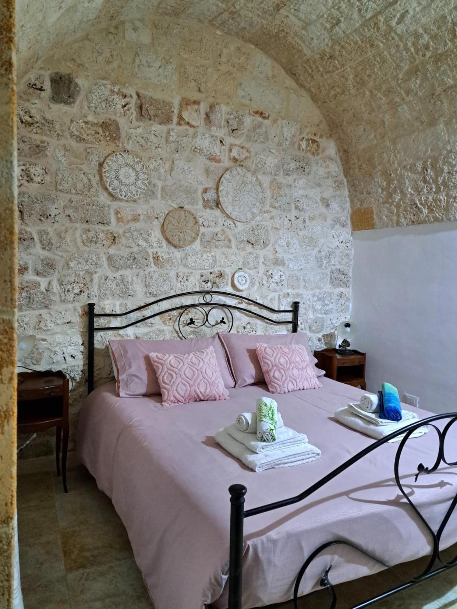 Trullo Nonna Netta Con Piscina Idromassaggio E Area Giochi Villa Ceglie Messapica Dış mekan fotoğraf