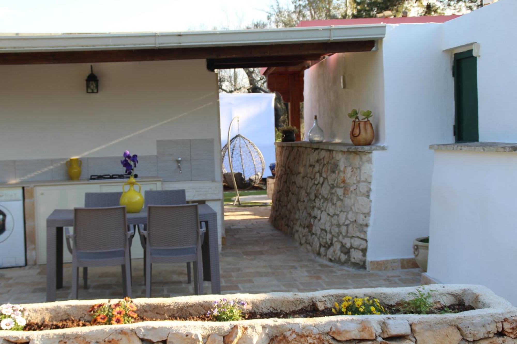 Trullo Nonna Netta Con Piscina Idromassaggio E Area Giochi Villa Ceglie Messapica Dış mekan fotoğraf
