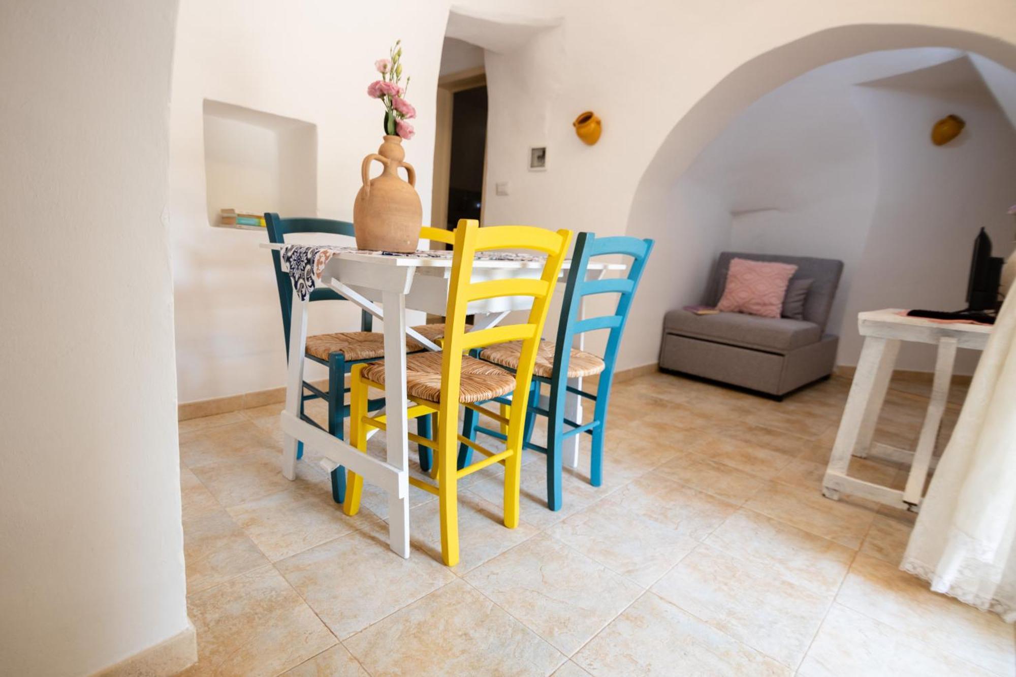 Trullo Nonna Netta Con Piscina Idromassaggio E Area Giochi Villa Ceglie Messapica Dış mekan fotoğraf